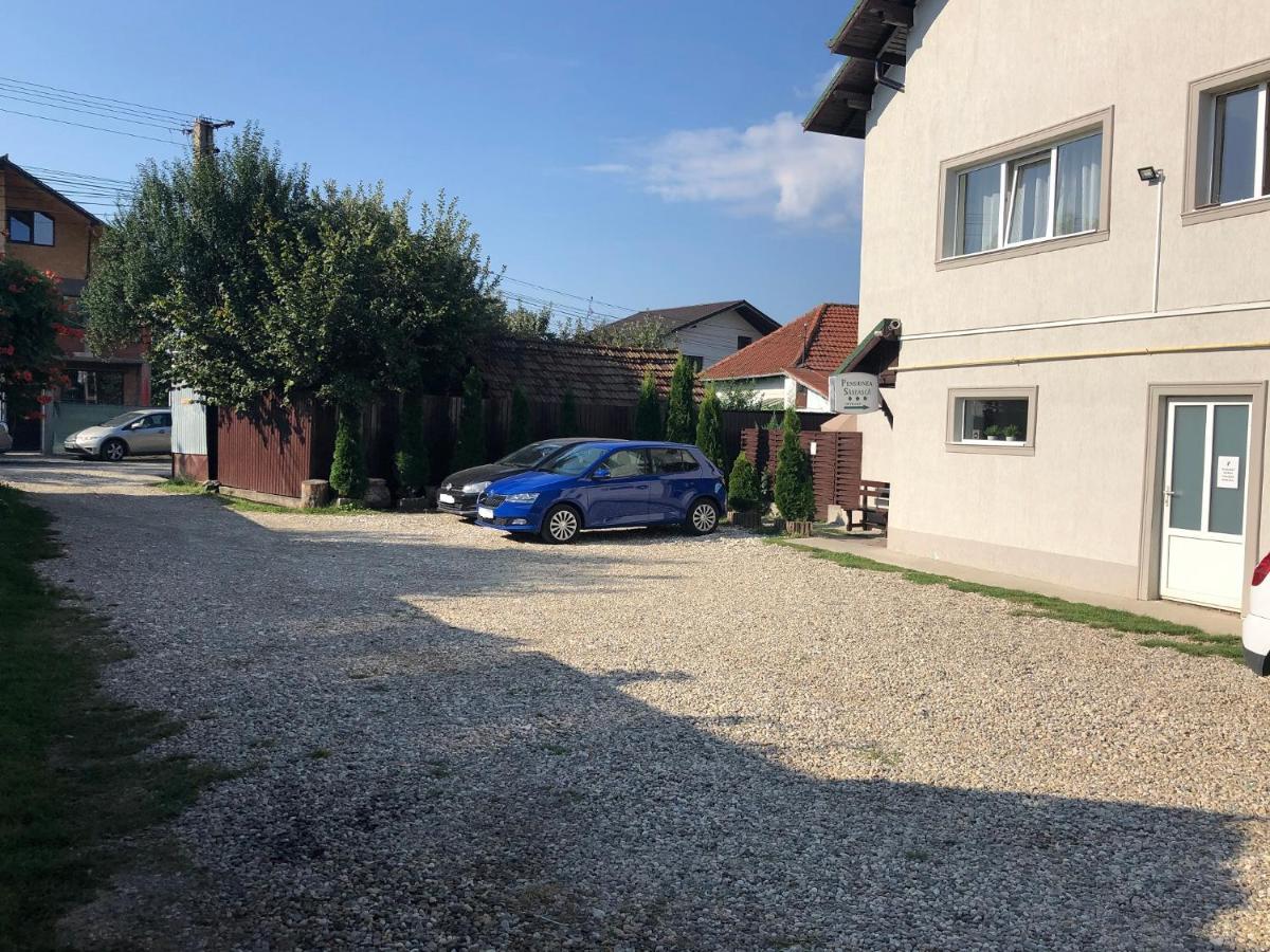 Pensiunea Saseasca Leresti Bagian luar foto